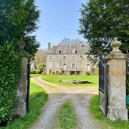 Chateau Isigny, Ideal Pour Les Familles Avec Enfants Et Les Animaux De Compagnie, Situe A Proximite Du Mont Saint-Michel 외부 사진