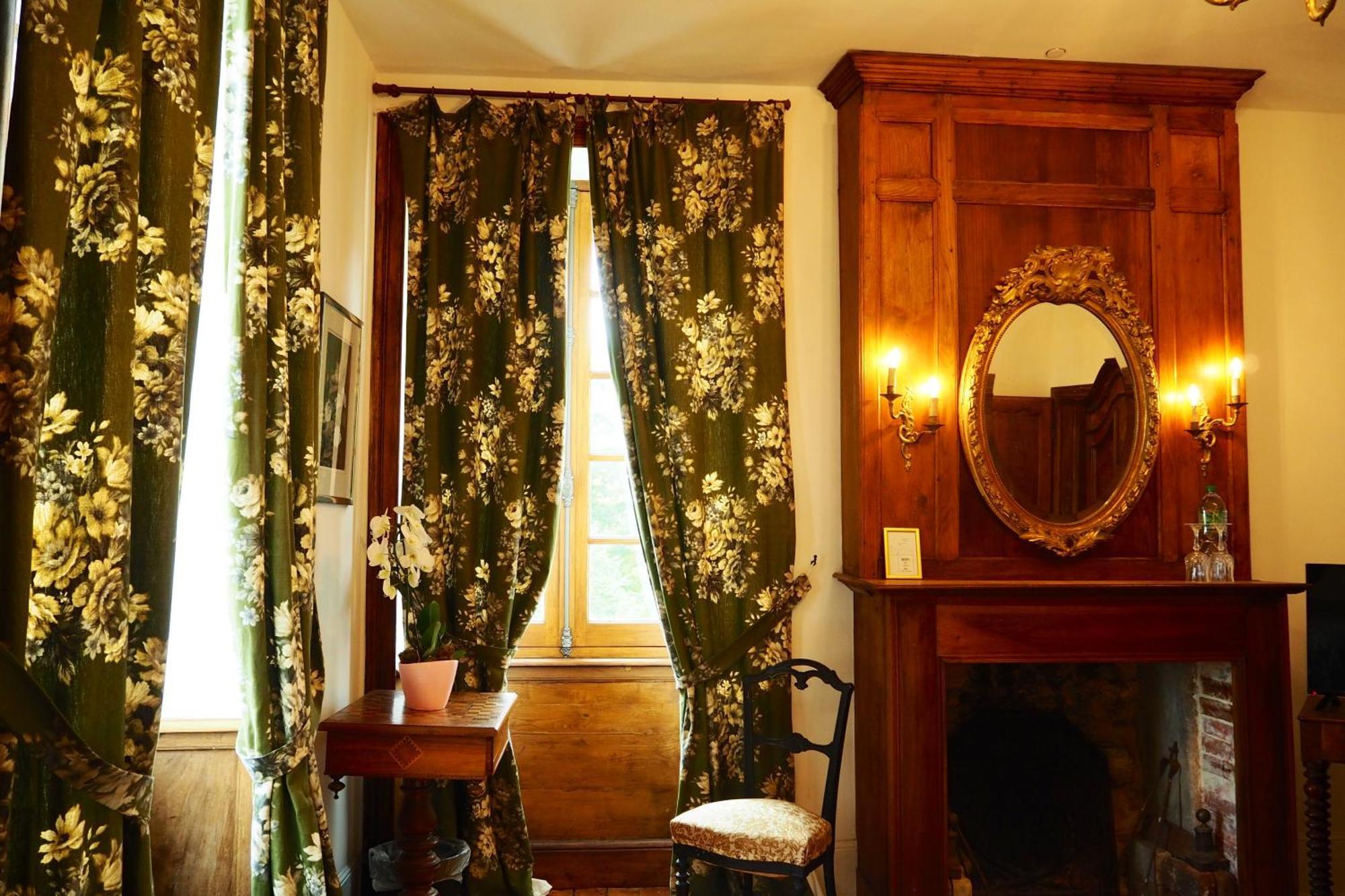 Chateau Isigny, Ideal Pour Les Familles Avec Enfants Et Les Animaux De Compagnie, Situe A Proximite Du Mont Saint-Michel 외부 사진