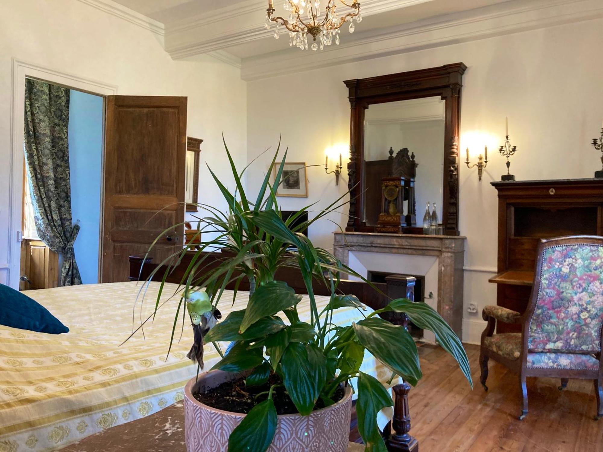 Chateau Isigny, Ideal Pour Les Familles Avec Enfants Et Les Animaux De Compagnie, Situe A Proximite Du Mont Saint-Michel 외부 사진